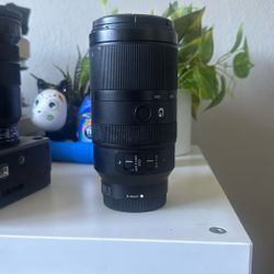 Sony - E 70-350mm F4.5-6.3 G OSS Telephoto Zoom Lens for E-mount Cameras - Black