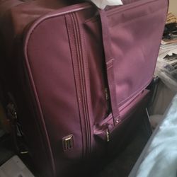 Large American Tourister Luggage Bag/Suitcase