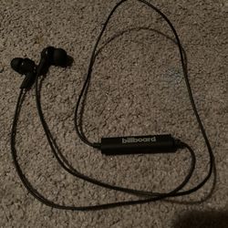 Generic Earbuds 
