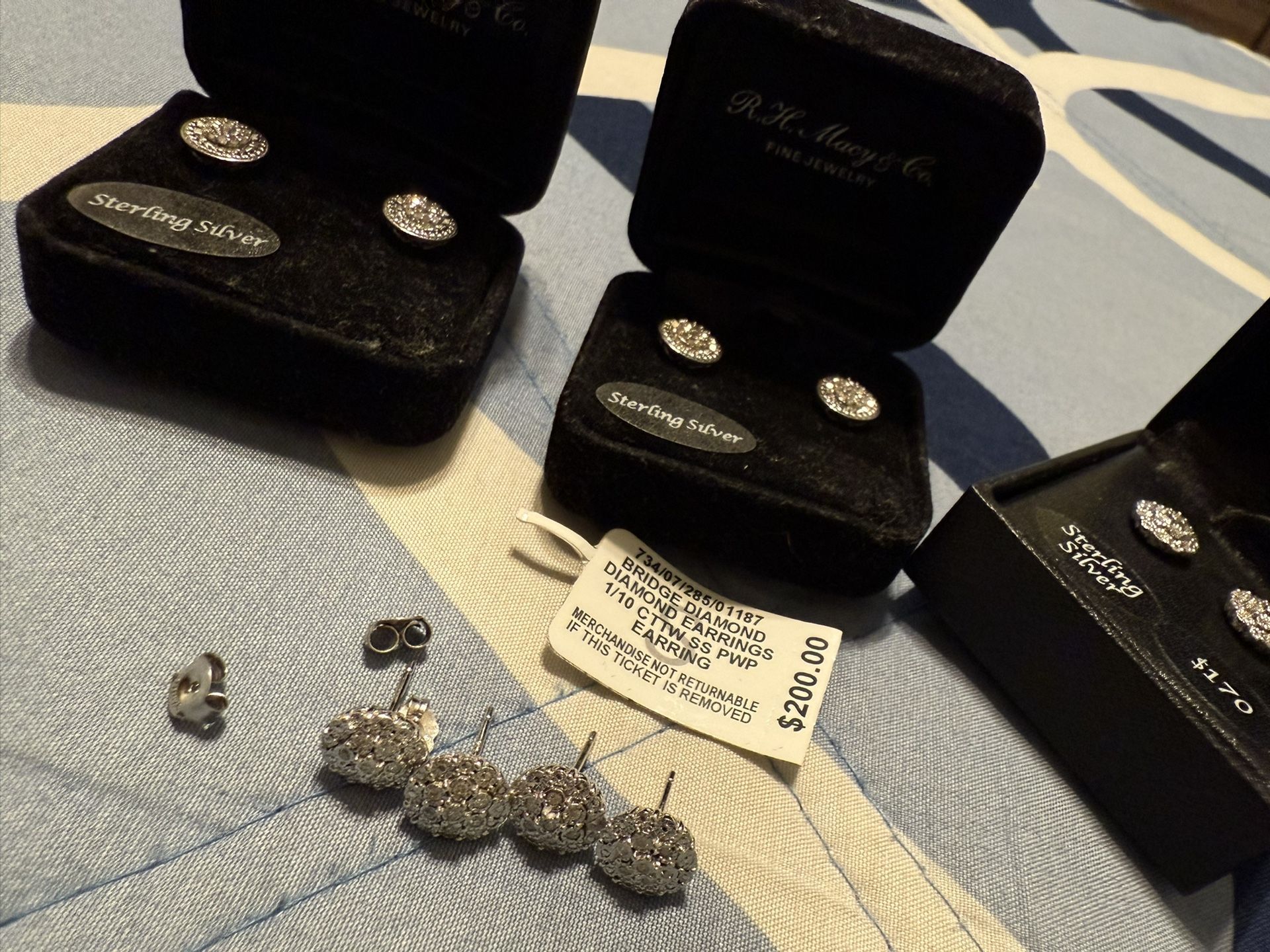 Men’s Sliver & Diamond Earring