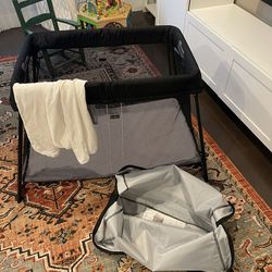 Babybjorn Travel Crib