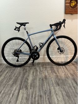 Giant Contend AR Road Bike – Excellent Condition 🚴