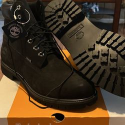 Black Timberland’s Size 13