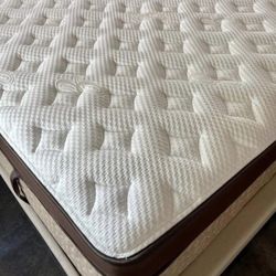 Helix Midnight Elite King Mattress