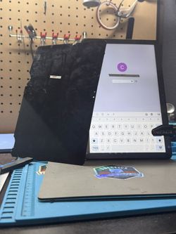 iPad Not Working? We Have Replacement Screens & Batteries!