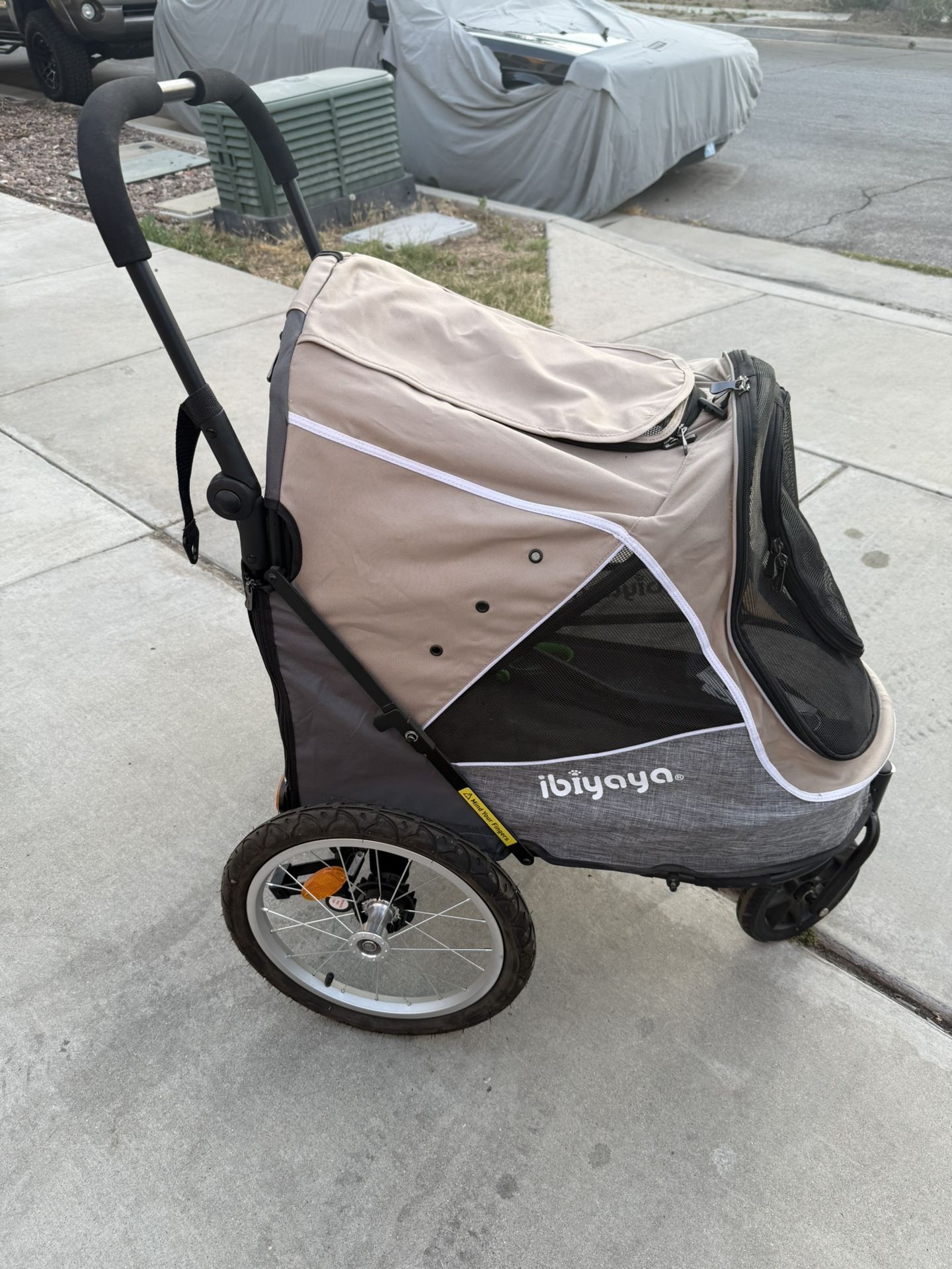 Amazing Dog Stroller attachments to connect to your bike  Retails For $380.00