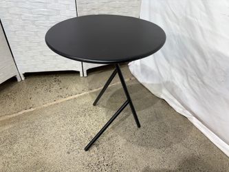 THE POKEMON COMPANY Penny Table