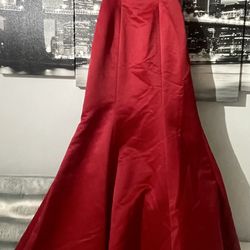 SB Boutique Bridesmaid size 4