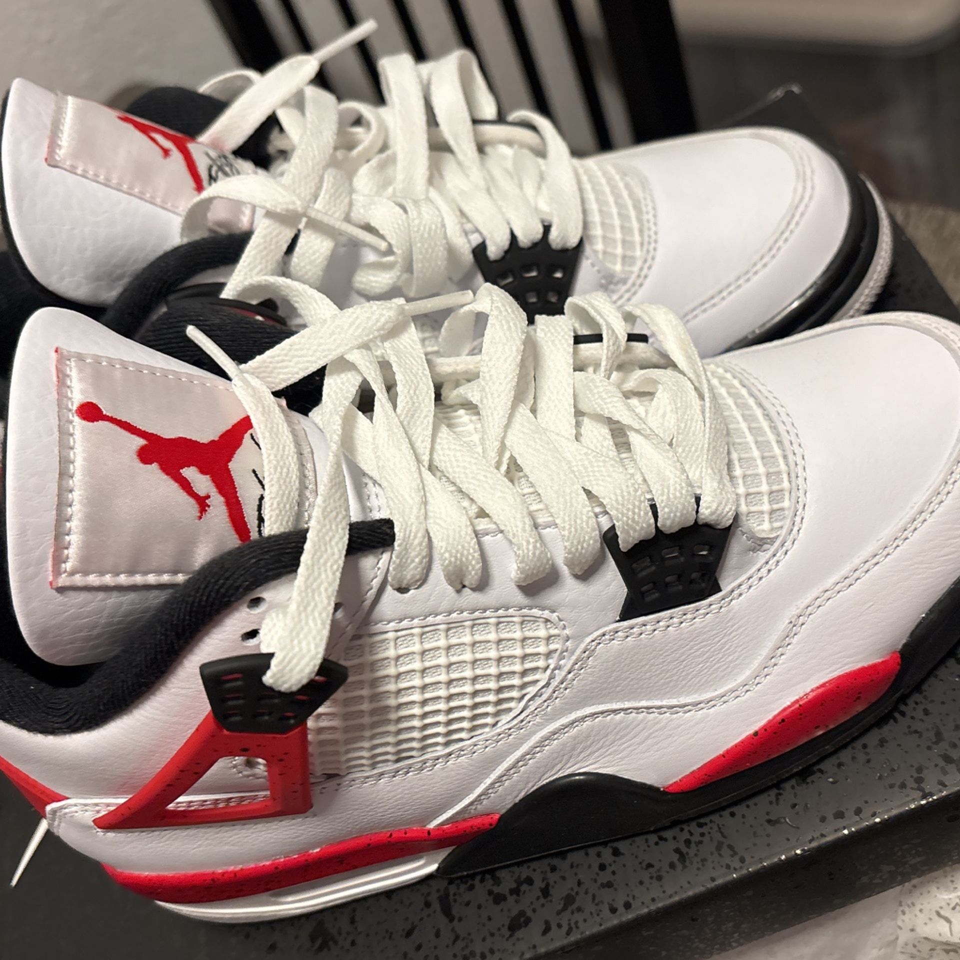 Air Jordan 4 Retro