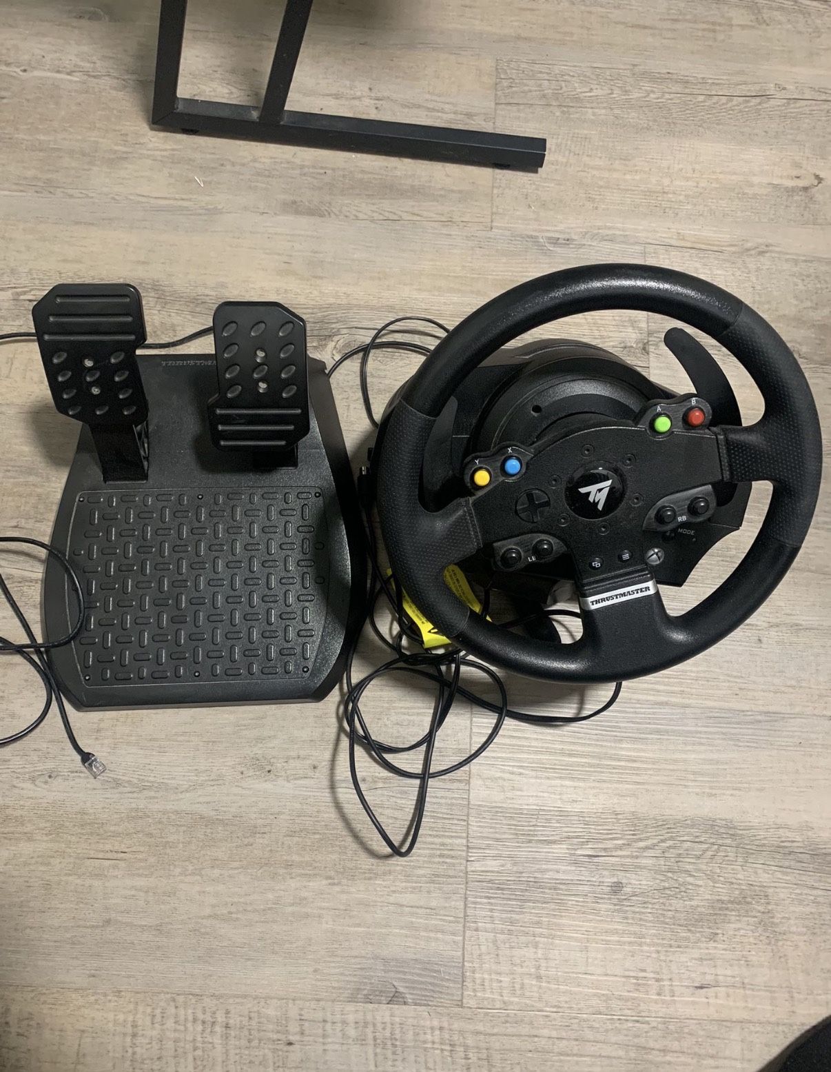ThrustMaster TMX PRO Racing Wheel with force feedback and racing pedals