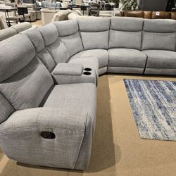 SECTIONAL MOTION RECLINERS 