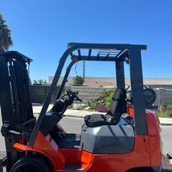 Perfect Model: 
Toyota forklift 
5,000 lb 