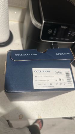 Cole Haan sandal. 5 size