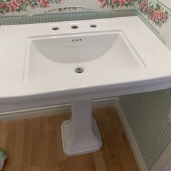 Pedestal Sink