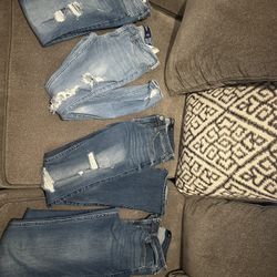 Hollister Jeans Size 3R !!