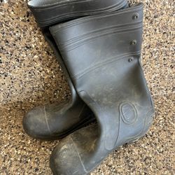 Waterproof Rain Boots - Size 8