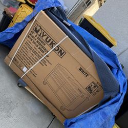 Moving Sale Today - Tool Box Brand New  Address In Description 