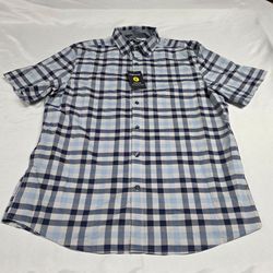 Claiborne men's short sleeve shirt, Size Large. NWT.
