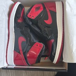 Jordan 1 Retro High OG Patent Bred (GS) Size: US 4.5Y