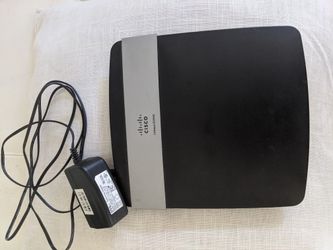 Cisco Linksys E2500 Router. $10