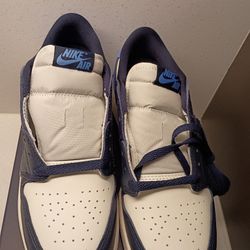 Air Jordan 1 Retro Low OG 'Obsidian UNC'