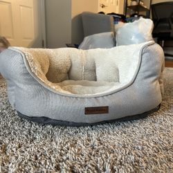 Wags & Smile pet Bed