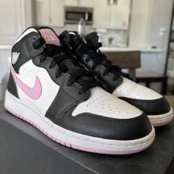Nike Air Jordan 1 Black White And Pink