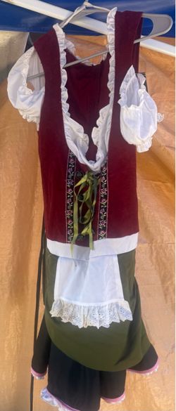 Adult/Teenager Size Medium/Juat needs to be washed Good Condition
