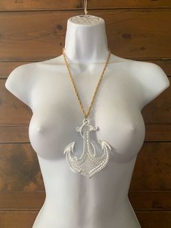 (Inbox) Vintage White Enamel Anchor Necklace with Gold Chain