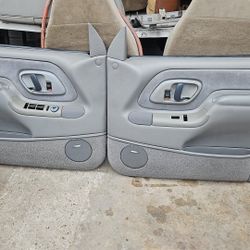 GM Obs DOORPANEL AVAILABLE Prt 99 Silverado 
