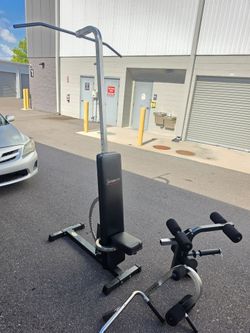 Weight Ironmaster bench with attachments