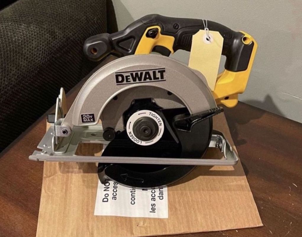 Dewalt Circular Saw 61/2 Blade 20v. $80 Firm Price Tool Only  Home & Garden
