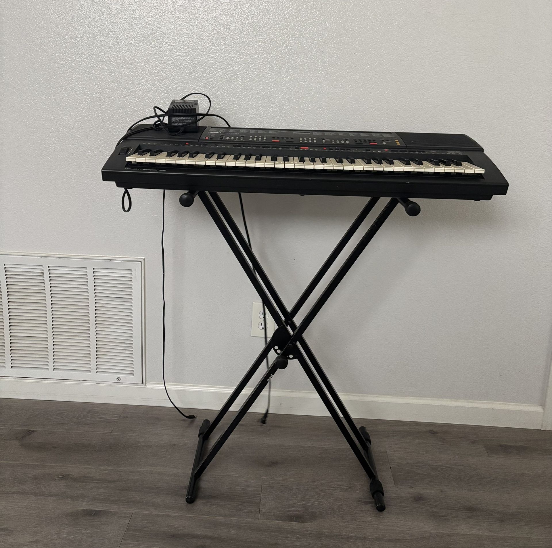 YAMAHA PSR 400 Electronic Keyboard , Black