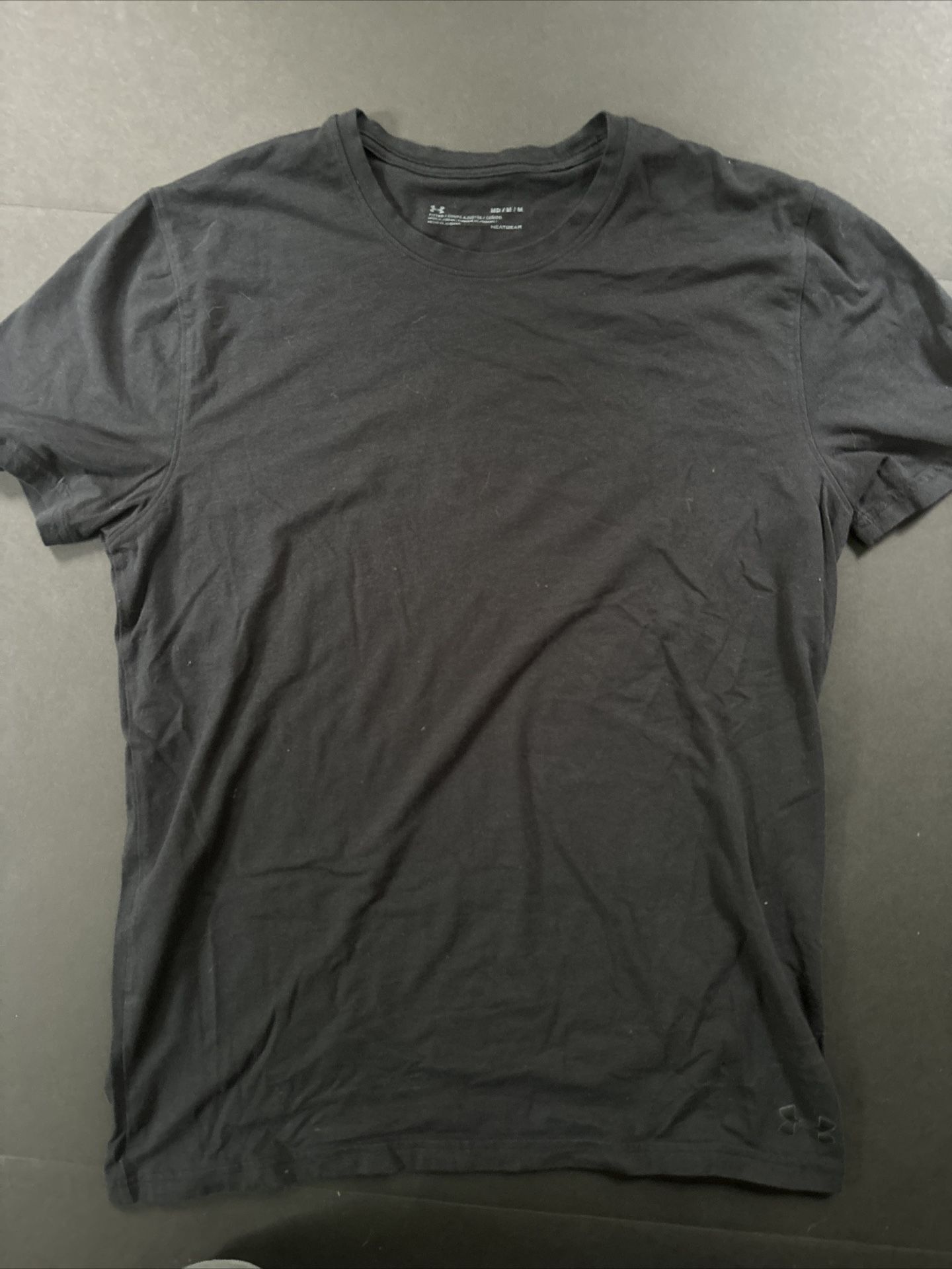 Under Armor Heatgear Fitted Medium shirt