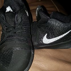 6c Kyrie 3 (TD)