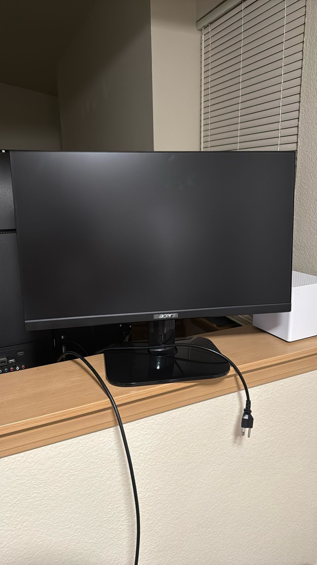 Monitor 23.8”