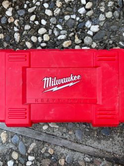 Milwaukee Heavy Duty drill