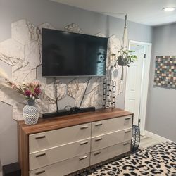 Queen bedroom set