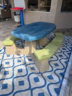 Children’s toys, picnic table