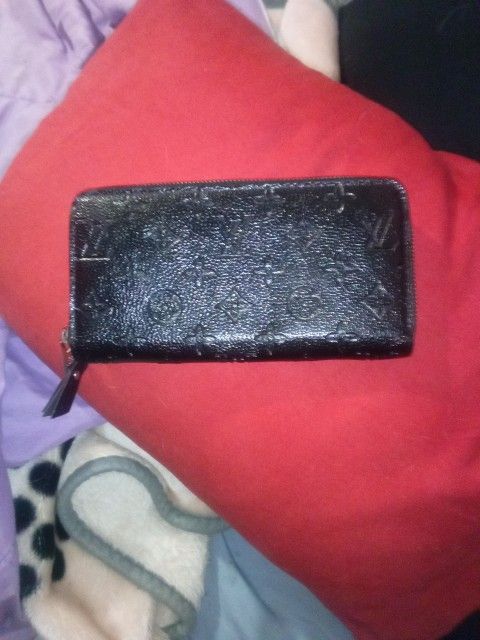 Louie Vitagn Wallet 