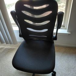 Desk Chair Height Adjustable Swivel $45 NE Philly 