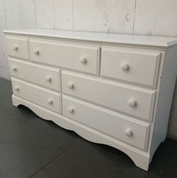 White 7 Drawer Dresser