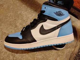 NIKE  AIR JORDAN 1