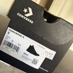 Converse Size 3