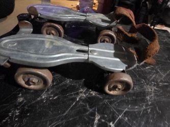 Vintage Metal Adjustable Roller Skates