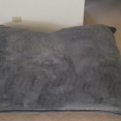 Lounge & Co Crash Foam Pillow