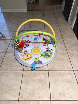 Baby play gym