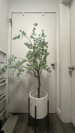 FAKE PLANT DECOR
