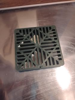 DRAINAGE GRATE GREEN Utility Vault Cover 