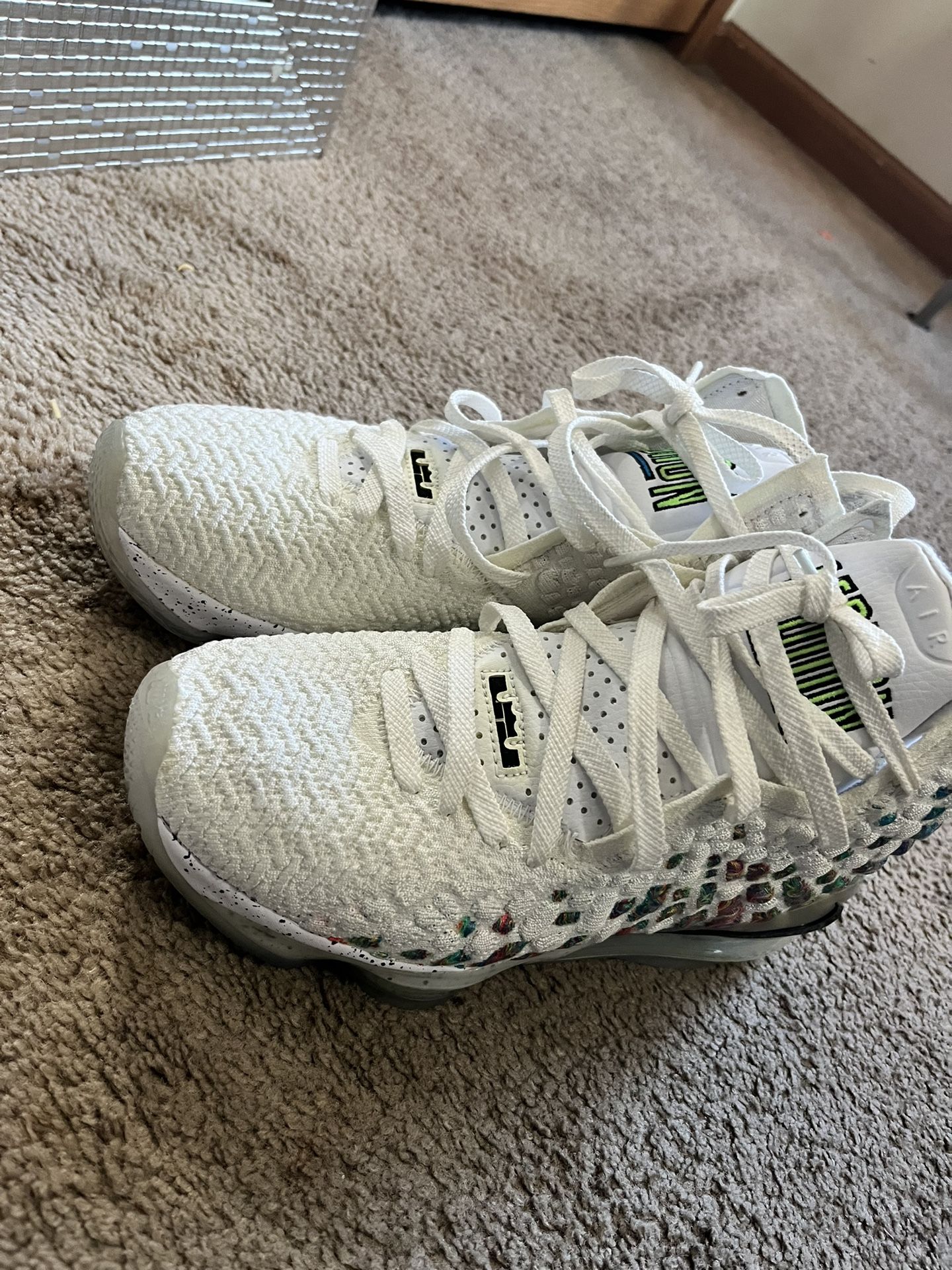 Nike LeBron 17 Air Command Force